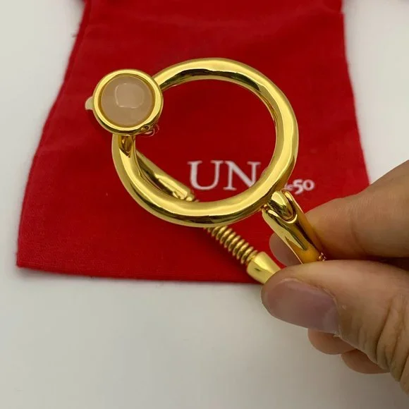 UNO de 50 Gold Bracelet with a Light pink pearl